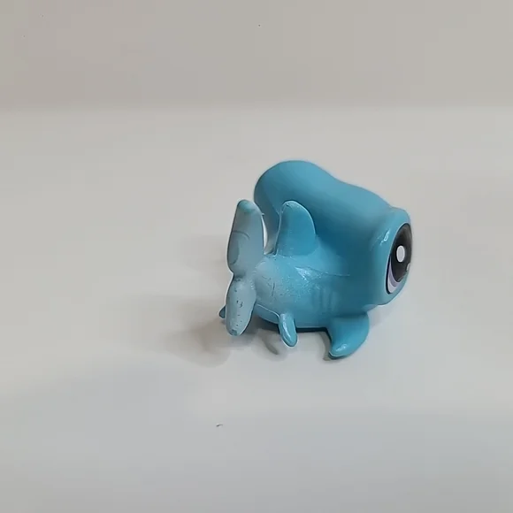 LITTLEST PET SHOP OTIS 1-68 HAMMERHEAD SHARK RARE LPS - Picture 5 of 6